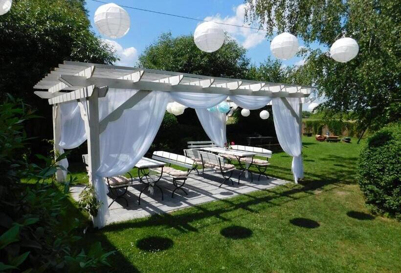 فندق صغير Zajazd Fakir