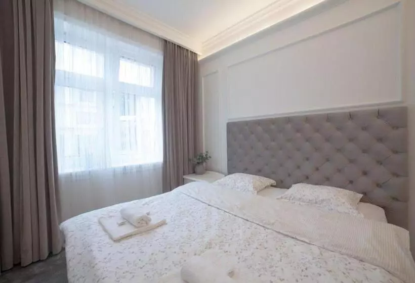 Aamiaismajoitus (B&B) Boleslav Home De Luxe