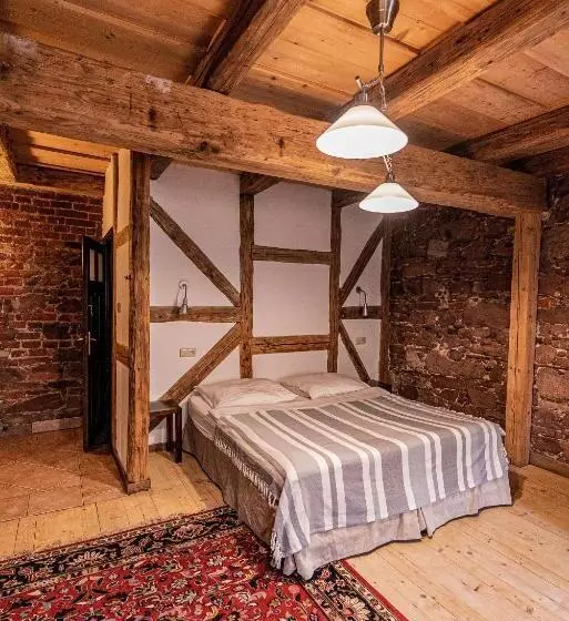 Aamiaismajoitus (B&B) Dom Pod Twierdzą Srebrna Góra