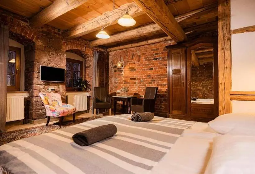 Aamiaismajoitus (B&B) Dom Pod Twierdzą Srebrna Góra