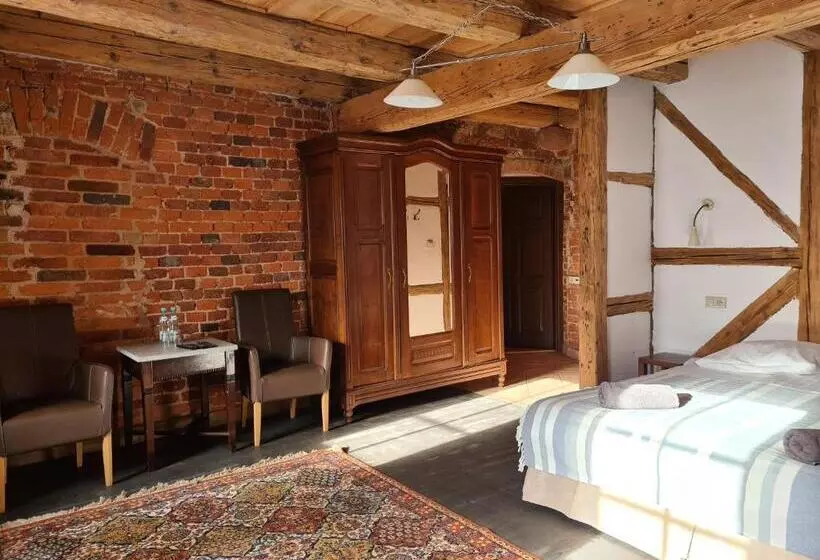 Aamiaismajoitus (B&B) Dom Pod Twierdzą Srebrna Góra