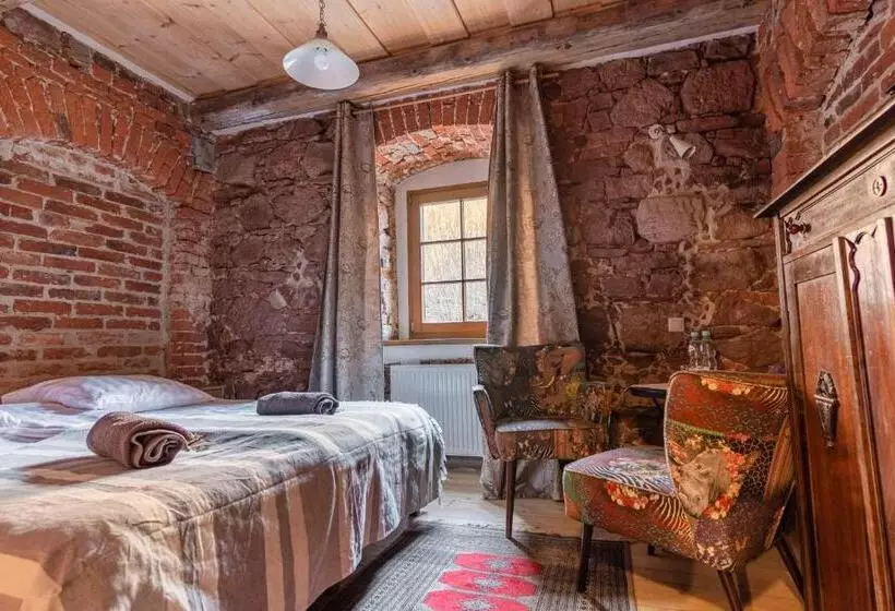 Aamiaismajoitus (B&B) Dom Pod Twierdzą Srebrna Góra