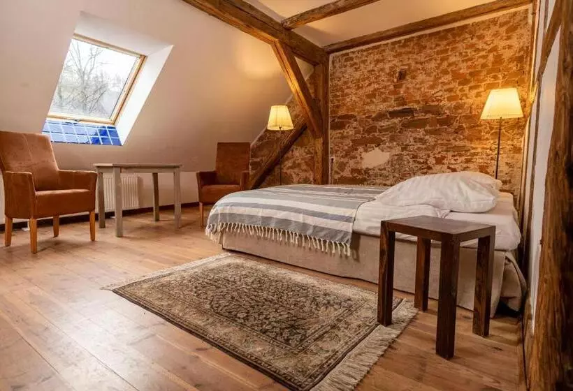 Aamiaismajoitus (B&B) Dom Pod Twierdzą Srebrna Góra