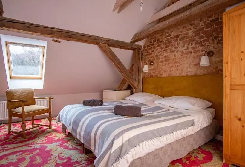 Aamiaismajoitus (B&B) Dom Pod Twierdzą Srebrna Góra