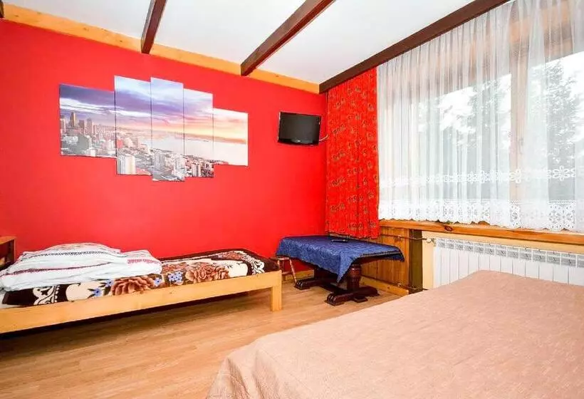 Aamiaismajoitus (B&B) Dom Wypoczynkowy Stoch Mądry