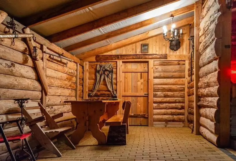 Aamiaismajoitus (B&B) Dom Wypoczynkowy Stoch Mądry