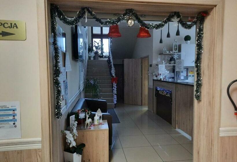 تختخواب و صبحانه Dworek W Płoni