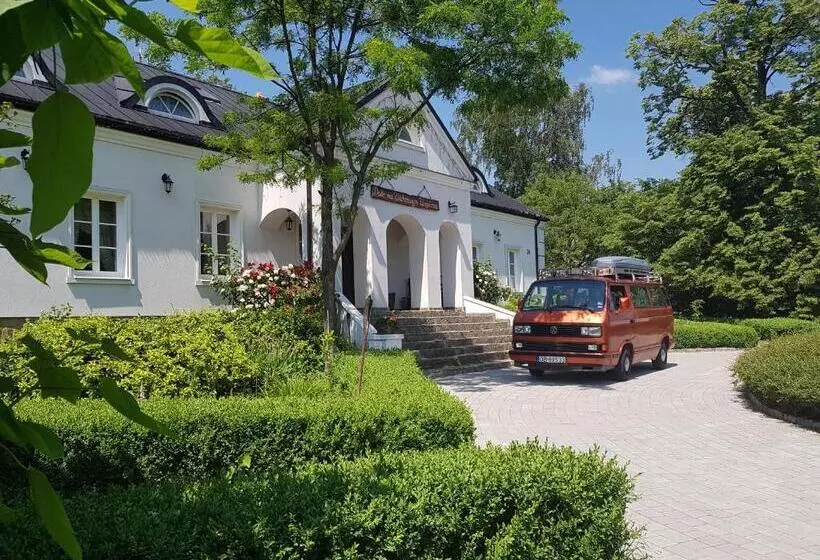 Aamiaismajoitus (B&B) Dwór Na Wichrowym Wzgórzu