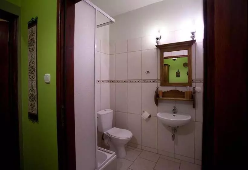 Aamiaismajoitus (B&B) Dwór Na Wichrowym Wzgórzu