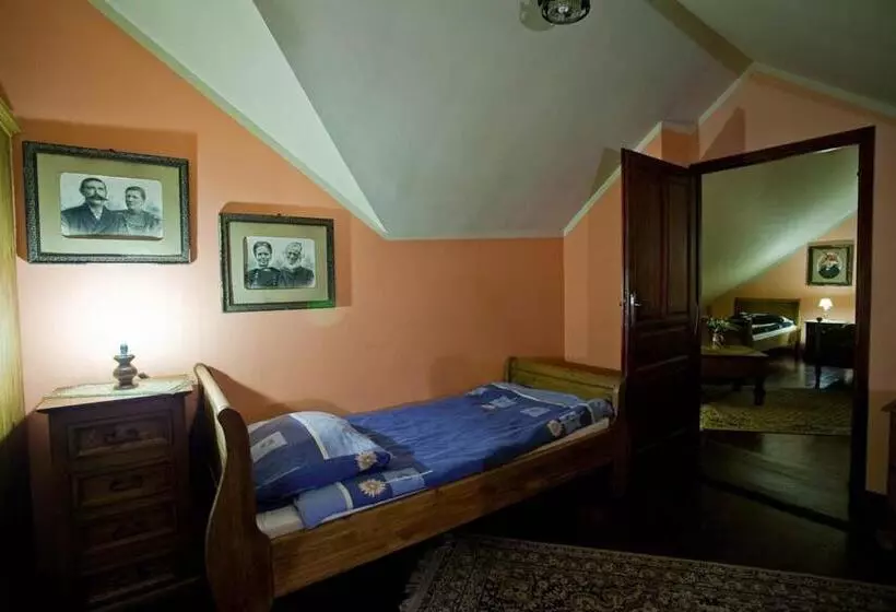 Aamiaismajoitus (B&B) Dwór Na Wichrowym Wzgórzu