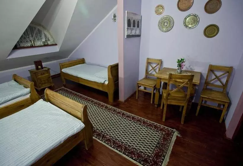 Aamiaismajoitus (B&B) Dwór Na Wichrowym Wzgórzu