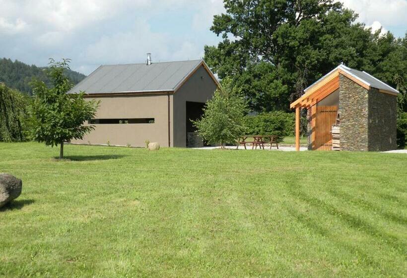 민박 Gospodarstwo Agroturystyczne Pensjonat Sad