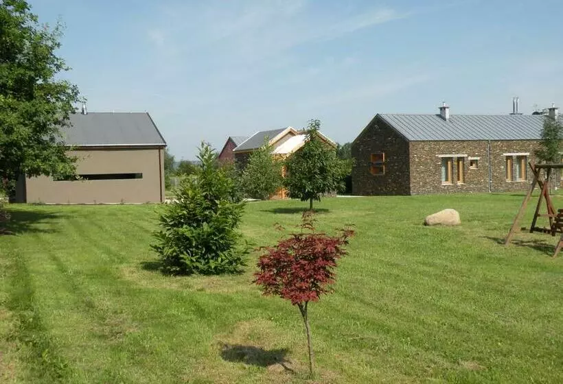 Aamiaismajoitus (B&B) Gospodarstwo Agroturystyczne Pensjonat Sad