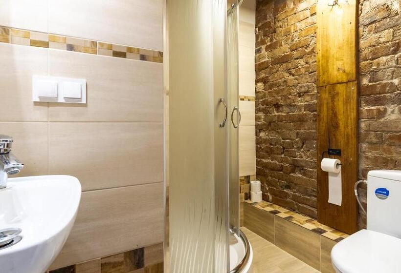 住宿加早餐 Kawerna Obornicka Pod Orłem Noclegi