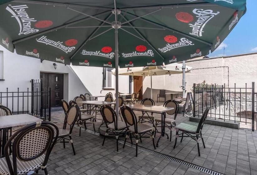 住宿加早餐 Kawerna Obornicka Pod Orłem Noclegi