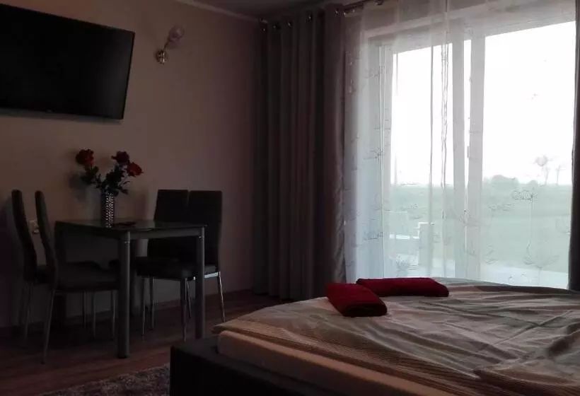 Aamiaismajoitus (B&B) Tropikalna Odnowa