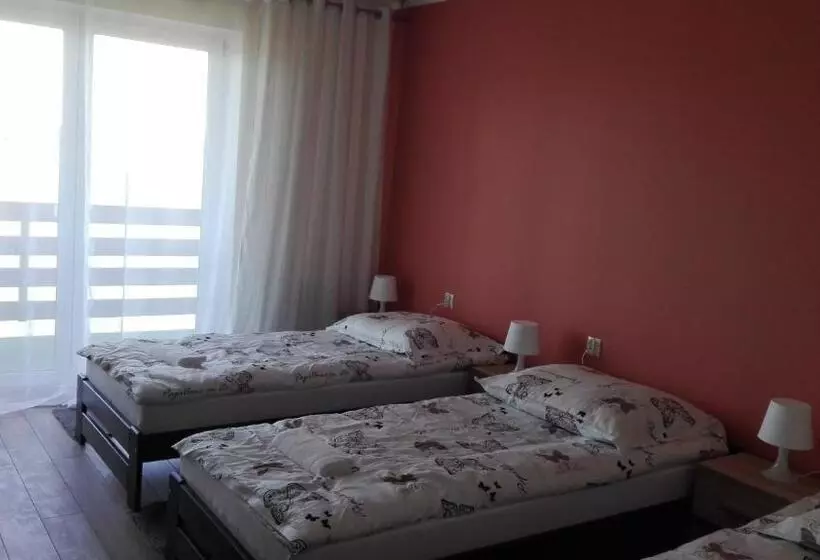 Aamiaismajoitus (B&B) Tropikalna Odnowa