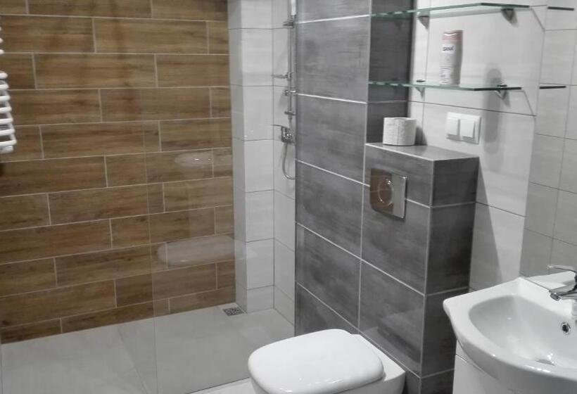 مبيت وإفطار Tropikalna Odnowa