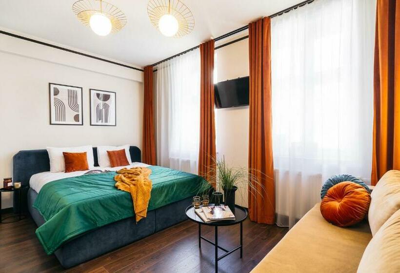 Estery12 By Loft Affair