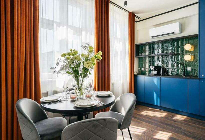 Estery12 By Loft Affair