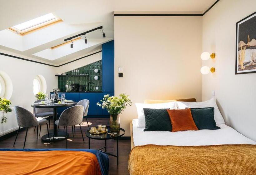 Estery12 By Loft Affair