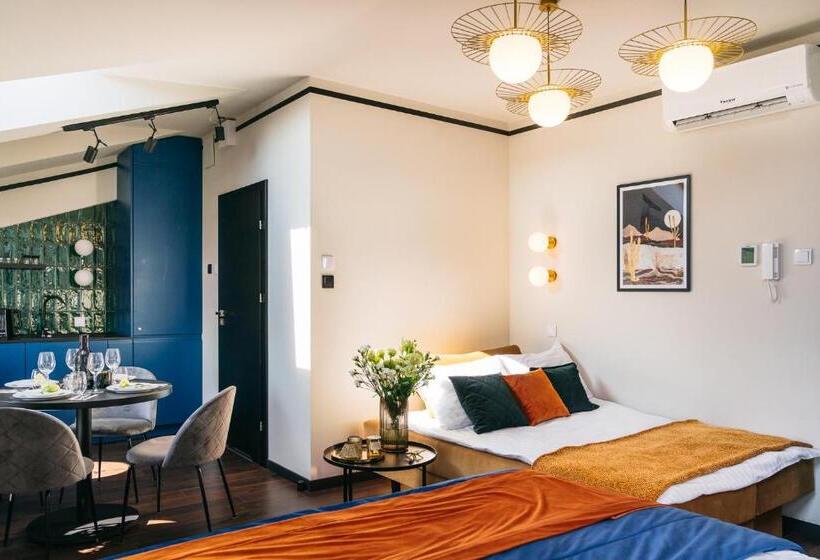 Estery12 By Loft Affair