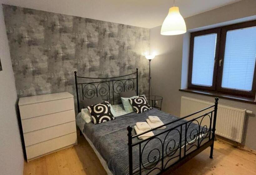 酒店 Baza Grapa Dom Pokoje Do Wynajęcia