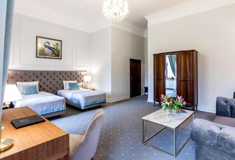 בית מלון כפרי Pałac Mojęcice