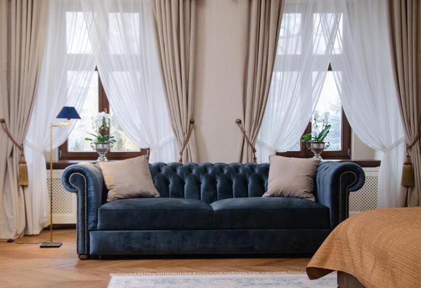 בית מלון כפרי Pałac Mojęcice