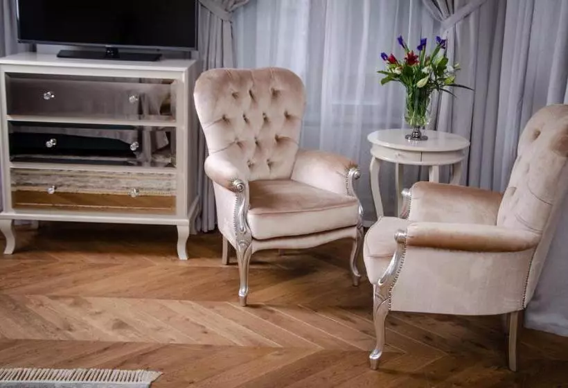 Hotelli Pałac Mojęcice