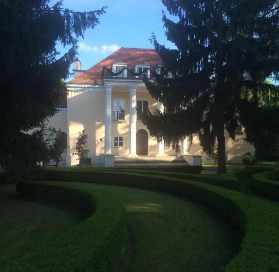 בית מלון כפרי Pałac W Smoszewie