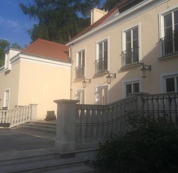 בית מלון כפרי Pałac W Smoszewie