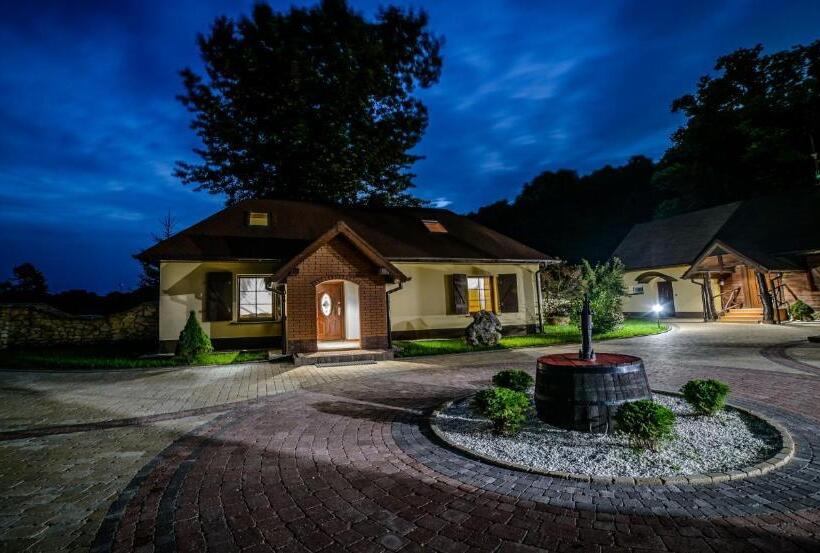 فندق Ranczo Czerwony Młyn