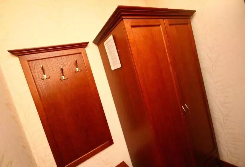 Hotelli Restauracja I Pokoje Gościnne Verde