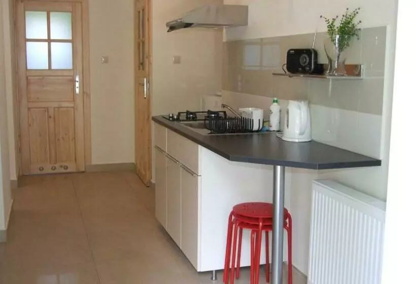 Majatalo Pokoje I Apartamenty Pod Jaworzyną W Koninkach