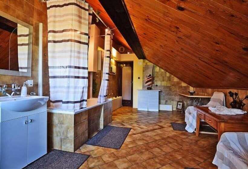 호스텔 Dom Tu I Teraz