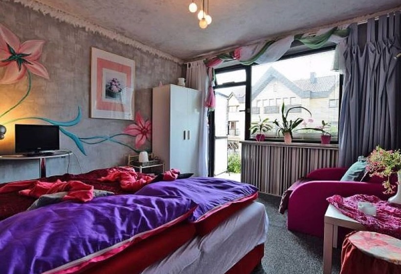 호스텔 Dom Tu I Teraz