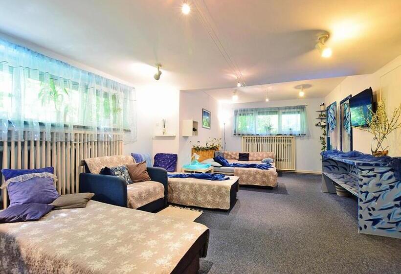 호스텔 Dom Tu I Teraz