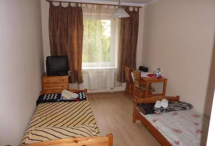 Retkeilymaja Restauracja   Hotel Nova