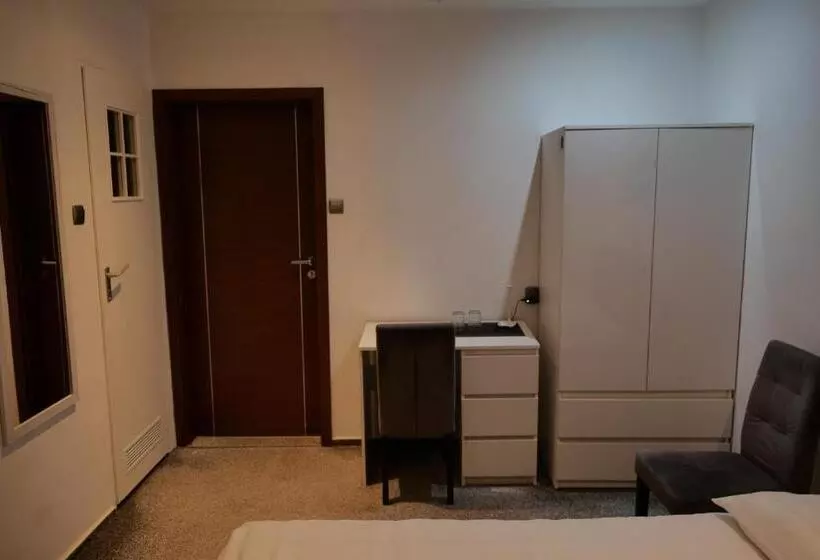 Azymut Hotel & Restaurant