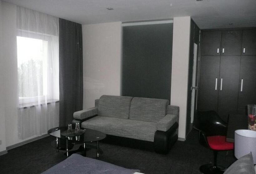 Azymut Hotel & Restaurant