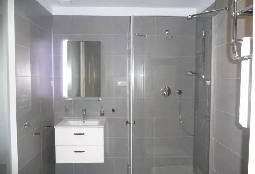 Azymut Hotel & Restaurant