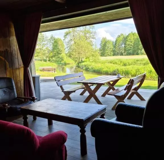 ベッドアンドブレックファースト Bojarski Gościniec