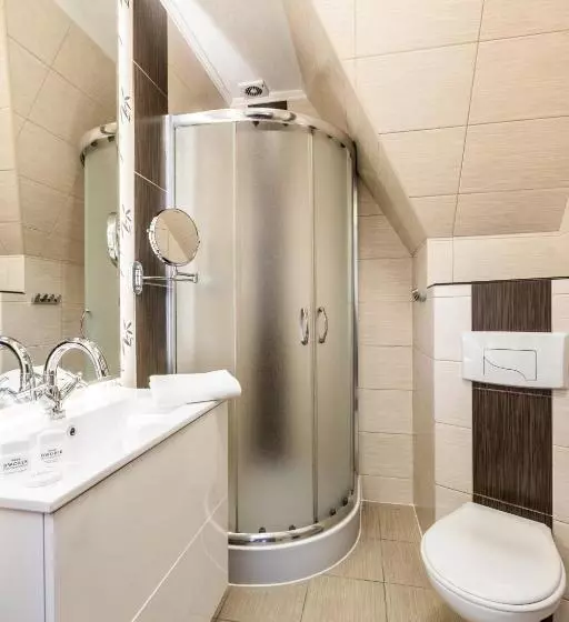 Aamiaismajoitus (B&B) Dworek Pod Giewontem