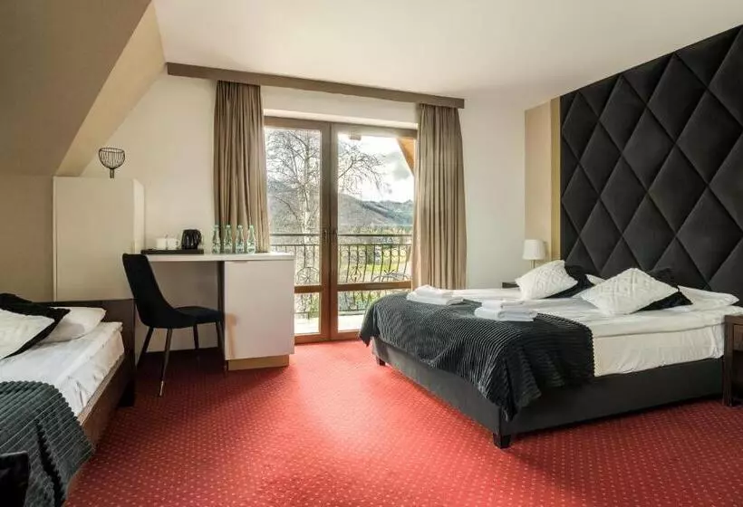 Aamiaismajoitus (B&B) Dworek Pod Giewontem