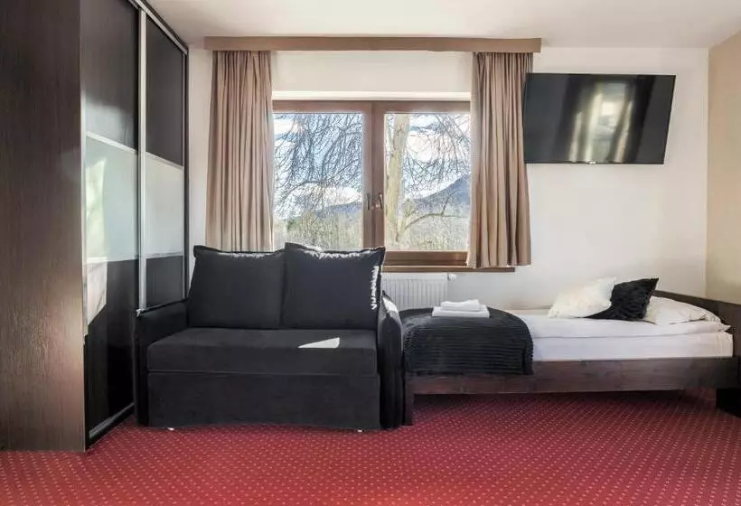 Aamiaismajoitus (B&B) Dworek Pod Giewontem