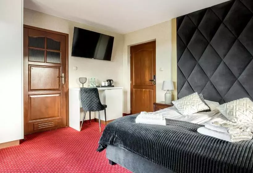 Aamiaismajoitus (B&B) Dworek Pod Giewontem