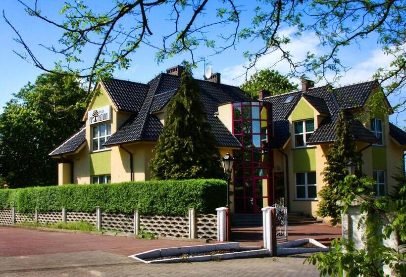 مبيت وإفطار Pensjonat Pod Kasztanami