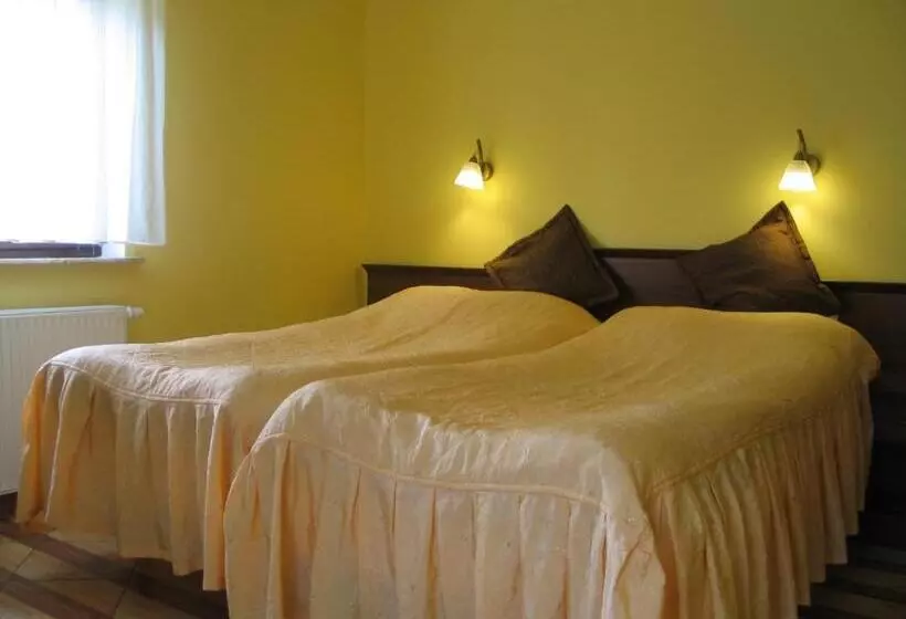 Aamiaismajoitus (B&B) Pokoje Gościnne Akacja