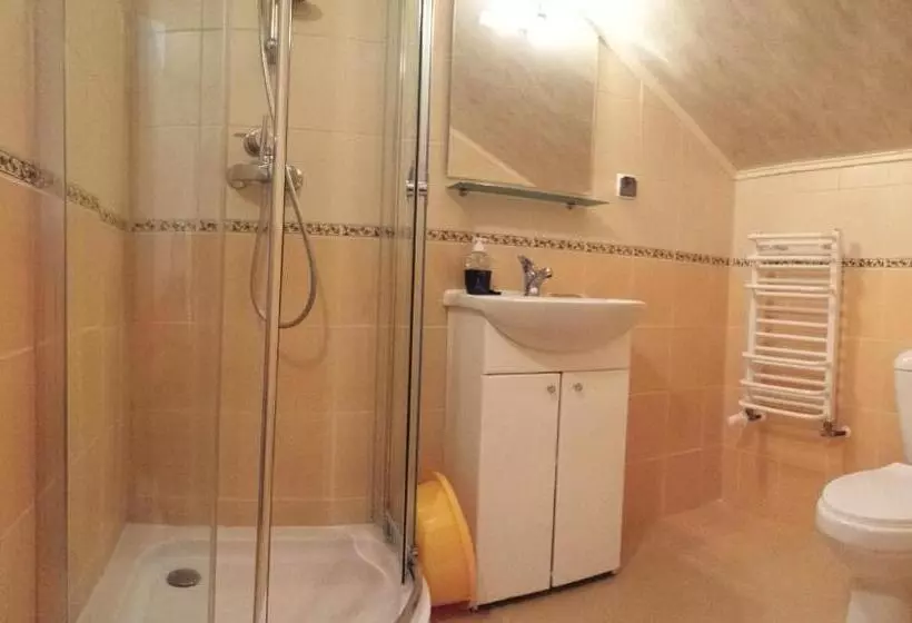 Aamiaismajoitus (B&B) Pokoje Gościnne Akacja